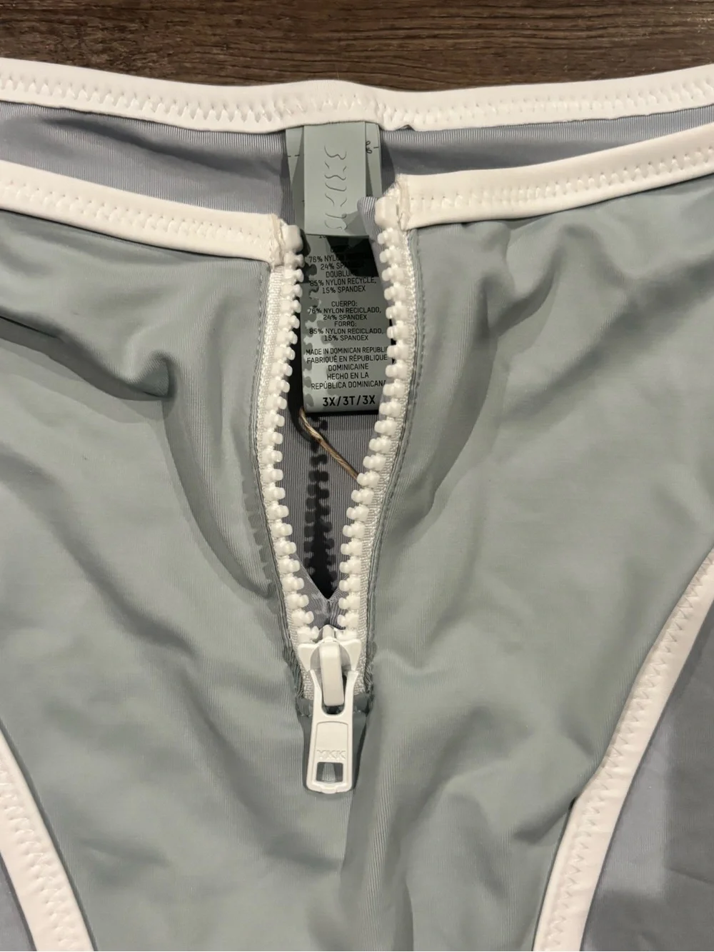 SKIMS sporty zipper